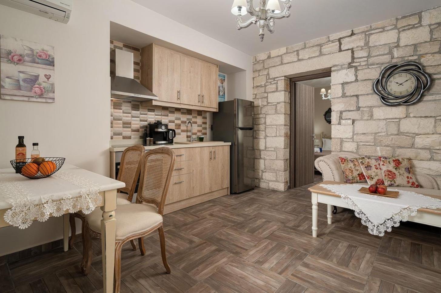 Orelia Cretan Deluxe Apartments Kamilari Exterior photo