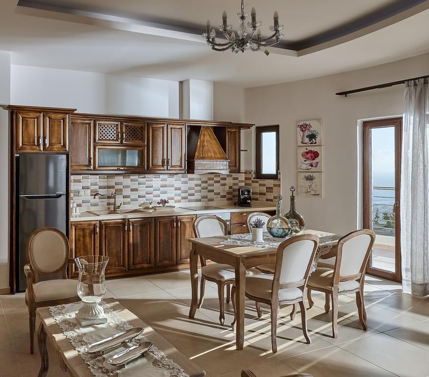 Orelia Cretan Deluxe Apartments Kamilari Exterior photo